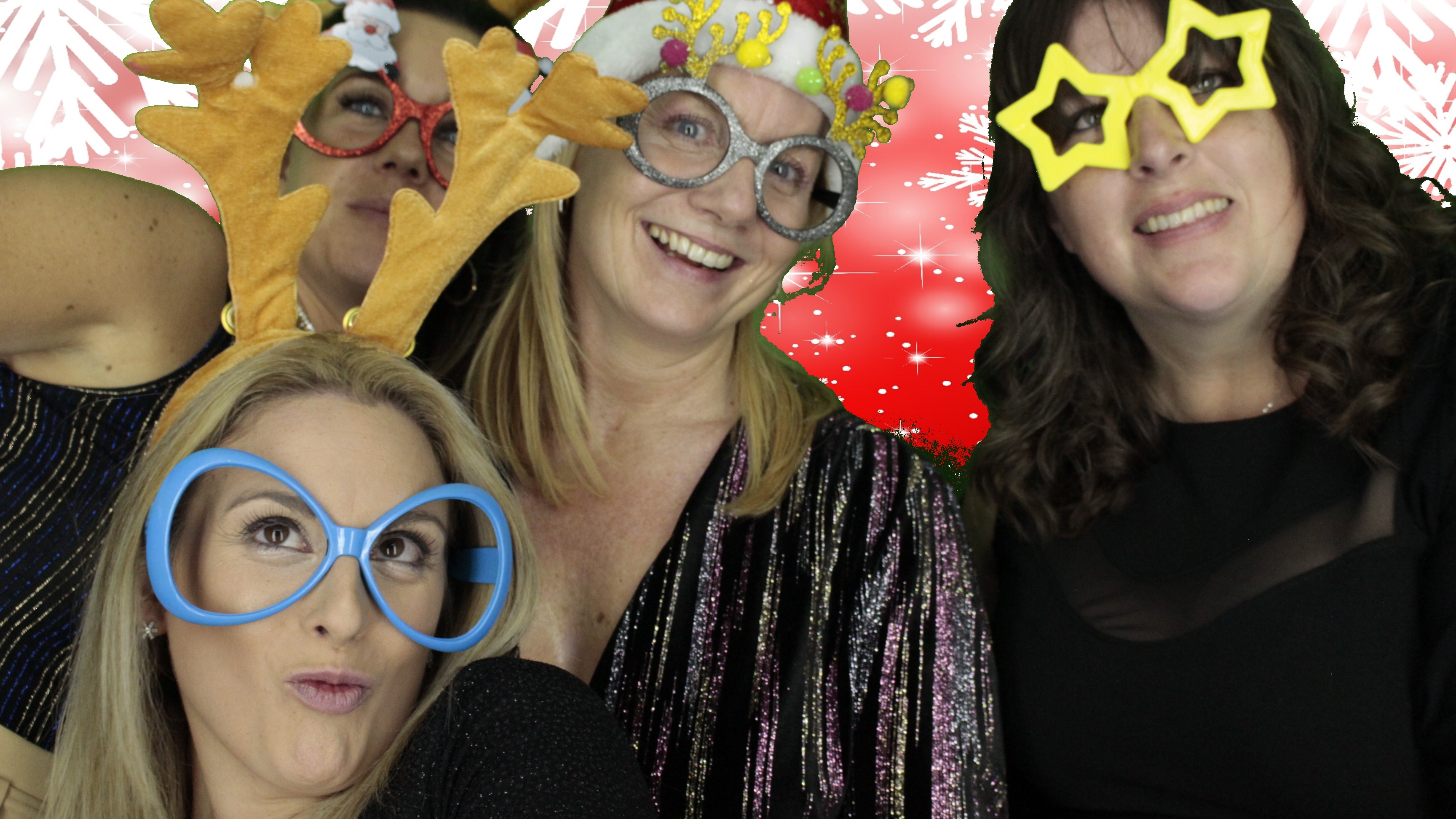Portsmouth Water Christmas Party | View more photos from the event at gallery.myphotoboothexperience.co.uk/u/MyPhotoBoothExperienceLtd/Portsmouth-Water-Christmas-Party